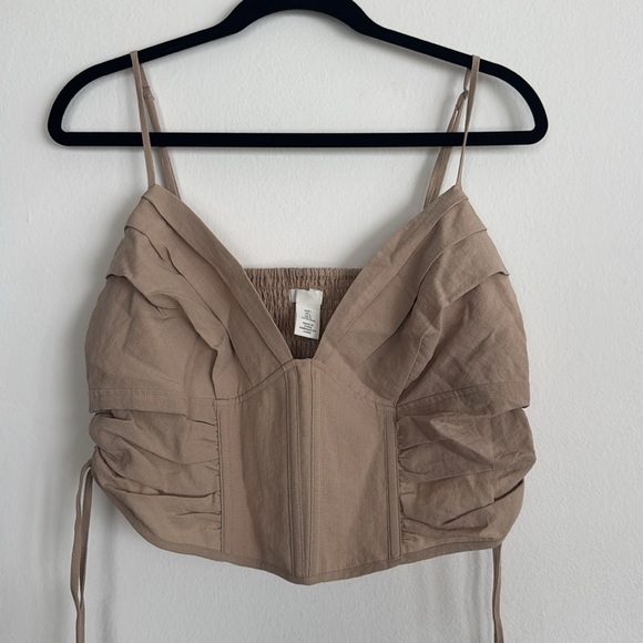 H&M women’s Beige cropped corset style tank top size large - Picture 1 of 12